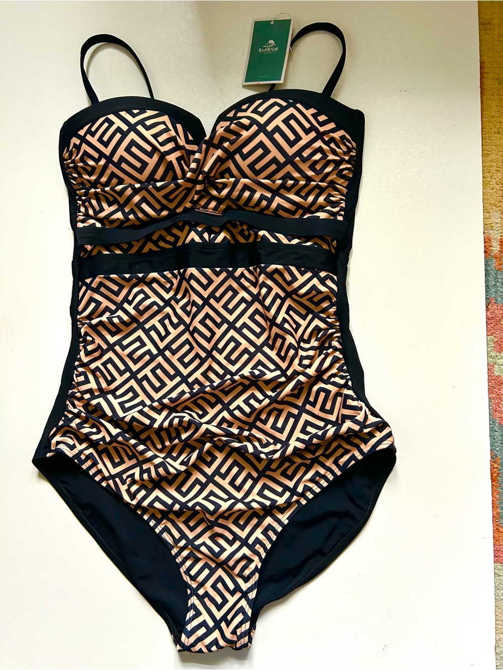 Women’s Eomenie One Pc Swimsuit, SZ L, NWT, Tummy Control, Black & Beige  - W-B